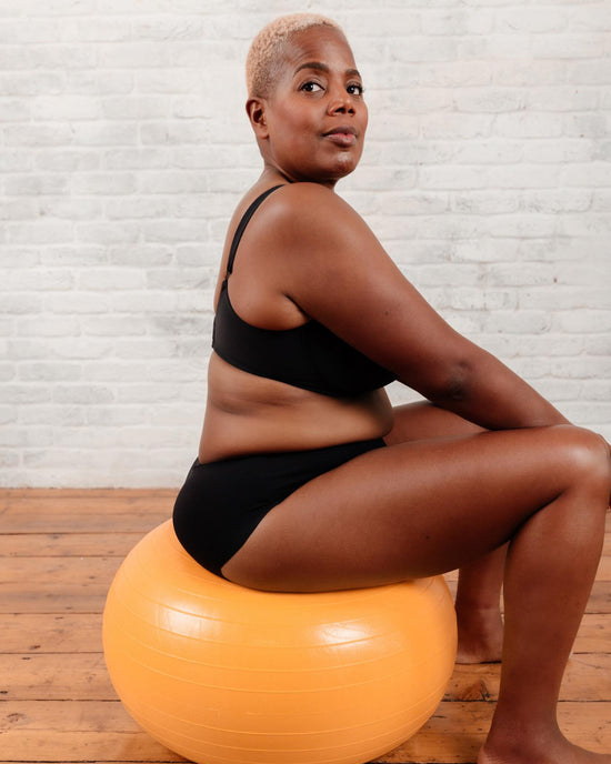 NIXI Body Susie Sporty Hip Hugger Black Knickers period pants light bladder leaks no vpl black discreet absorbent